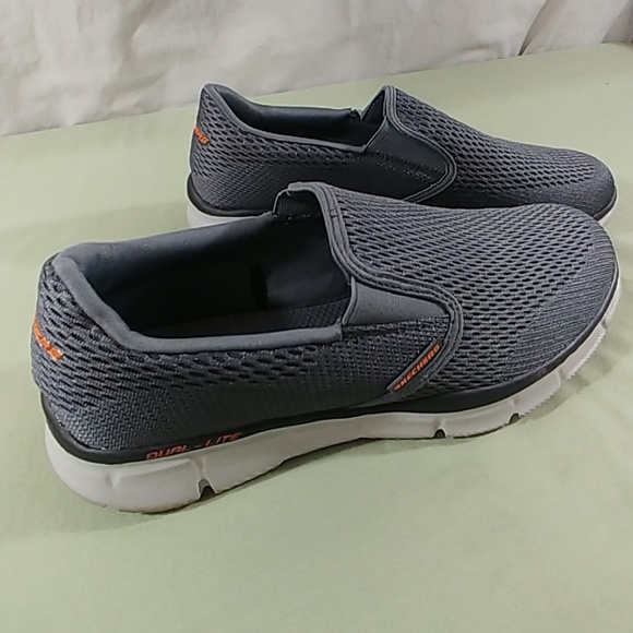 skechers dual lite memory foam